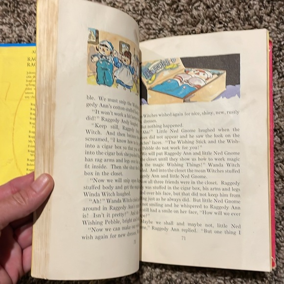 Raggedy Ann And The Wonderful Witch - Hardcover Classic Children's Book (1961) - Picture 7 of 8